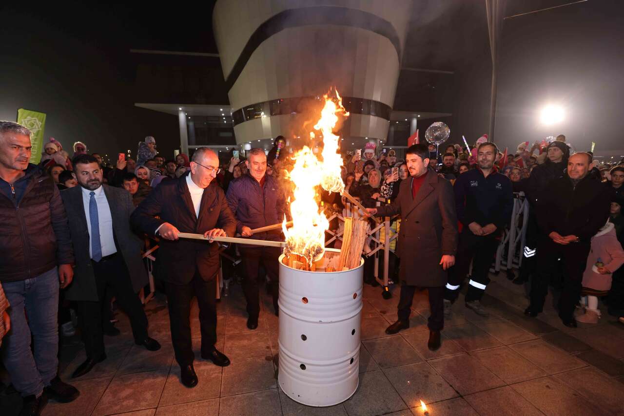 Konya’daki fener alayı kutlamaları renk cümbüşüne döndü 12
